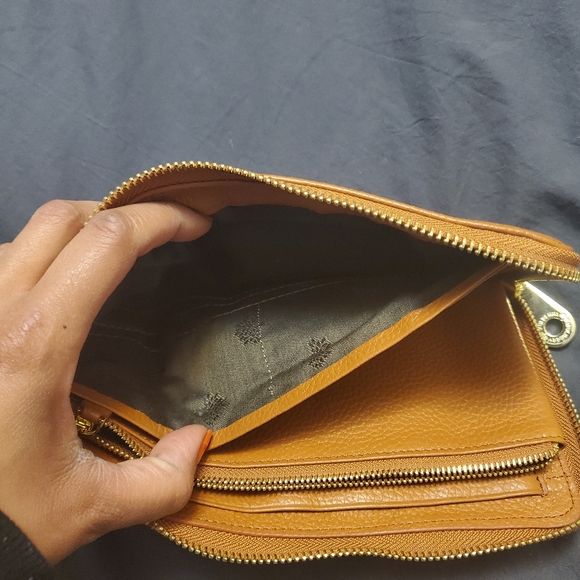 Traveling Mulberry leather Wallet - Picture 6 of 6